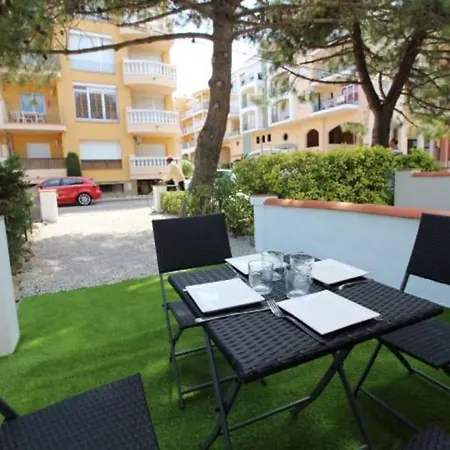 Situe A 100 M De La Apartment *