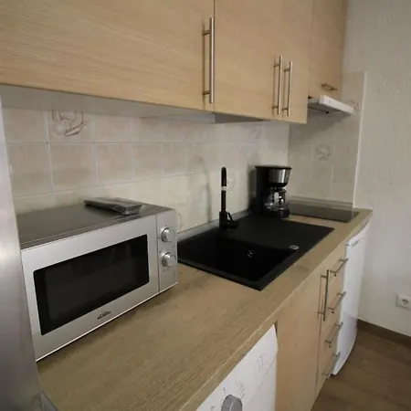 Situe A 100 M De La Apartment *